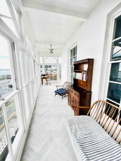 Flat 4 Marine Parade House, 1 East Cliff- Next To Dover Port, White Cliffs, Beach, Castle Exterior photo